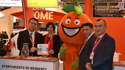 İspanya'daki Fıtur Fuarında Menderes'e Yoğun İlgi