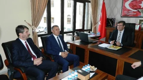 Başkan Arat'tan Bye Müdürü Karabulut'a Ziyaret