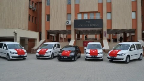 Hayırsever İş Adamından Eğitime Araç Desteği