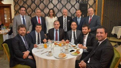 AK Parti İzmir Teşkilatı Kongre Hazırlıklarını Sürdürüyor