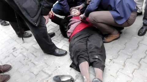 Geri Manevra Yapan Kamyonet Yayaya Çarptı