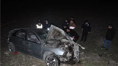 Kırşehir'de otomobil şarampole yuvarlandı 1 ölü, 3 yaralı