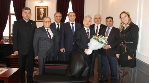 Başkan Altunbaş'tan Ortahisar Kaymakamı'na ''Hayırlı Olsun'' Ziyareti