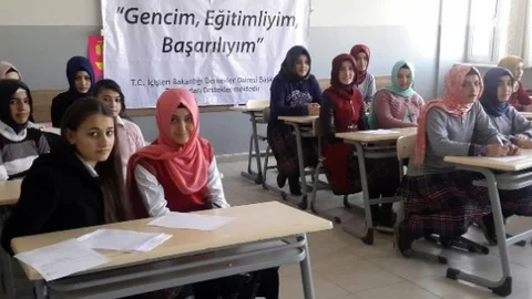 Kadışehri İlçesinde Gençlere Yönelik Proje