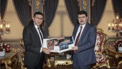 AA İstanbul Bölge Müdürü Çelebioğlu, İstanbul Valisi Şahin'i ziyaret etti
