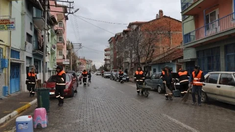 Uşak Dip Köşe Temizleniyor