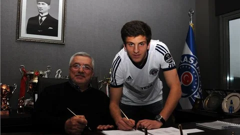 Dvali Kasımpaşa'da