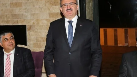 Bursa Valisinden Öğrencilere Sahip Çıkın Mesajı