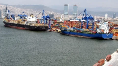 Ege'de 54 İhracatçıya 57 Ödül Verilecek