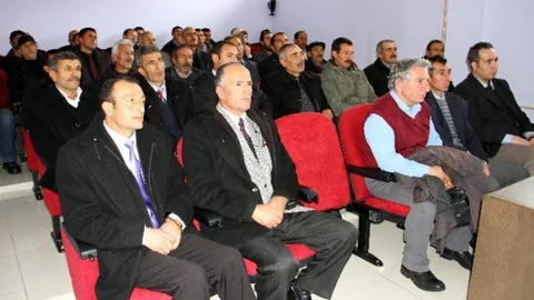 Arü'lü Akademisyen Ayvazoğlu Hayvancılık Konusunda Halkı Bilinçlendi