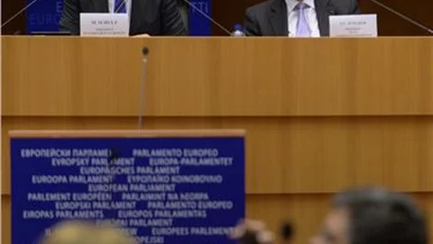 AB Komisyonu Başkanı Juncker ve AP Başkanı Schulz