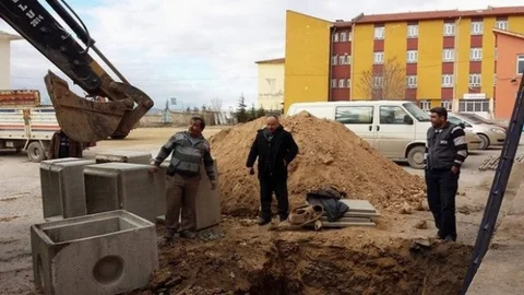 Bolvadin Anadolu İmam Hatip Lisesindeki Altyapı Çalışmaları Tamamlandı