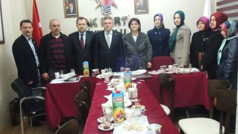 Çelik Ve Uluay İlçe Ziyaretlerini Sürdürüyor