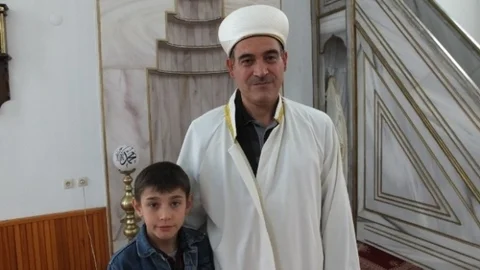 Burhaniye'de Ören Camii'ne Yeni İmam