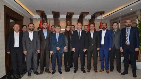 MÜSİAD Batman Şubesi Yönetiminden Vali Çelik'e Ziyaret