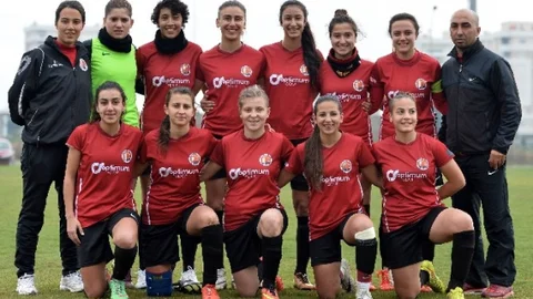 Muratpaşalı Kadınlar Elazığ'da Üç Puan Peşinde