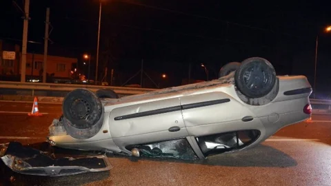 (Özel Haber) Bursa'da Trafik Kazası 2 Yaralı