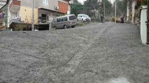 İzmit Belediyesi Çalışmaya Devam Ediyor