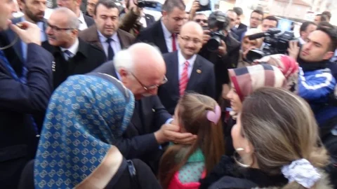 Milli Eğitim Bakanı Nabi Avcı Bilecik'te Çiçeklerle Karşılandı
