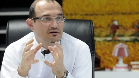 ''Diş plakları çene kaymasına neden oluyor''