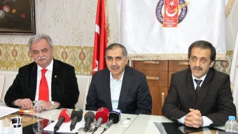 Fırat Havzası Gazeteciler Cemiyeti'nde Başkan Topal Güven Tazeledi