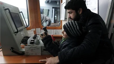 Lösemili çocuklar donanmayla tanıştı