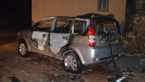 Dargeçit'te Araç Kundaklandı