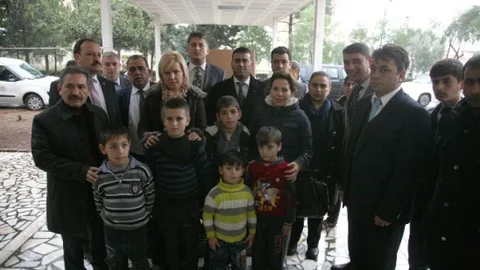 Büyükşehir'den Savaş Mağduru Türkmenlere Yardım