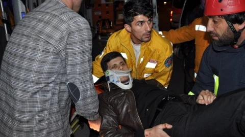 Kazayı Duyunca Olay Yerine Koşarak Ablasını Sordu ''Ablam Hamile Durumu İyi Mi?''