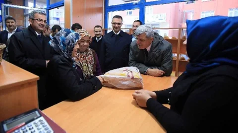 Başkan Karaosmanoğlu Gebze'de Esnaf Ve Vatandaşlarla Bir Araya Geldi