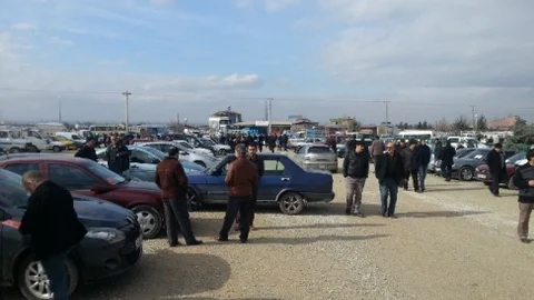 Açık Oto Pazarında Durgunluk