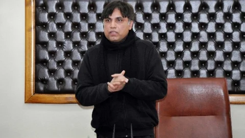 Neü'de Cemaat-I İslami İngilizce Değerlendirildi