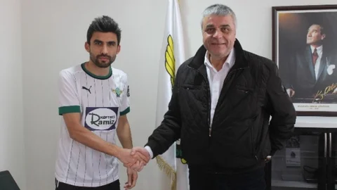 Akhisar Belediyespor Koray Arslan İle Anlaştı