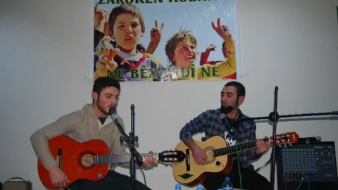 İdil'de Dayanışma Konseri Verildi