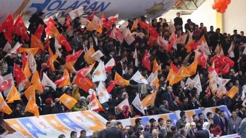 Başbakan Davutoğlu'ndan Kılıçdaroğlu'na “Kokarçay” Göndermesi