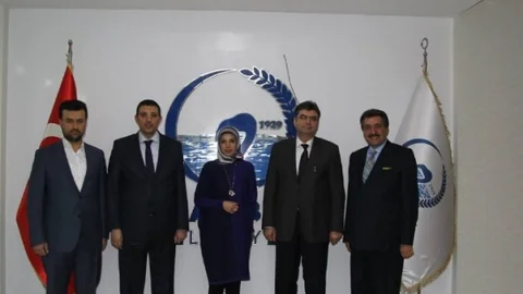 Akış Erdem Ve Etyemez'den Başkan Kale'ye Ziyaret