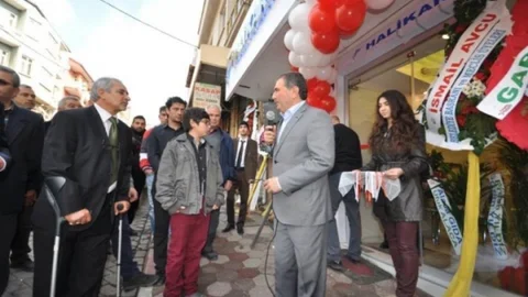 Bigadiç'in İlk Balık Lokantası Açıldı