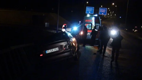 Dereye Uçan Yaralı Yolcusunu Bırakıp Kaçtığı İddiası