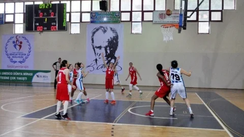 Mudanya Dinçspor İstanbul'a Direnemedi