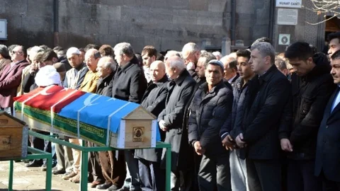 Hayatını Kaybeden Doğu Türkistanlı Alim Mehmet Cantürk Defnedildi