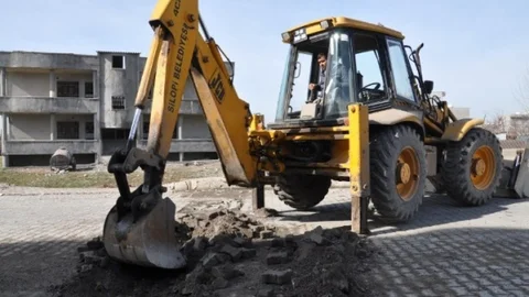 Silopi'de Hendekler Yeniden Kapatılıyor