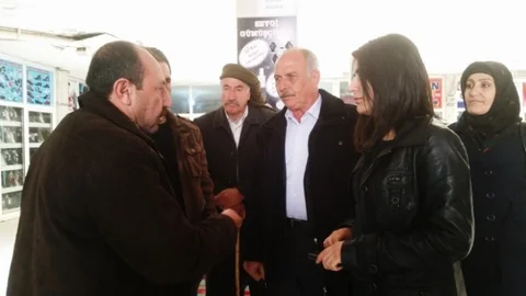 Eşbaşkanlar Esnafla Bir Araya Geldi