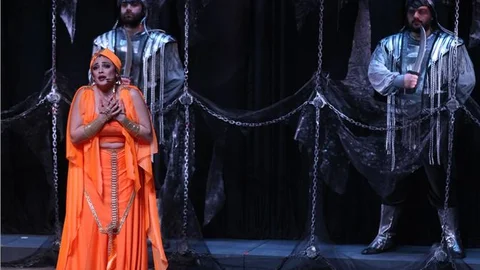 MDOB, ''Anlat, Şehrazat'' müzikalini yeniden sahneledi