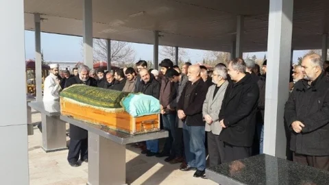 Net Haber Gazetesi Spor Müdürü Çelik'in Baba Acısı