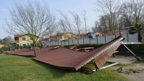 Başkan Üzülmez Fırtınada Hasar Gören Yerleri İnceledi