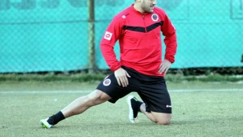 Gençlerbirliği'nin Yeni Forveti Ayağının Tozuyla İlk Antrenmanına Çıktı