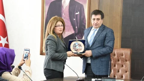 Kadın Girişimciler Vali Küçük'ü Ziyaret Etti