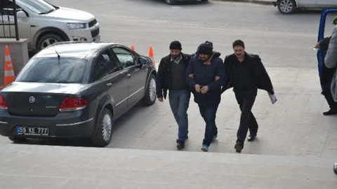 ‘Araba' Kavgasının Arkasından Çek-Senet Çetesi Çıktı