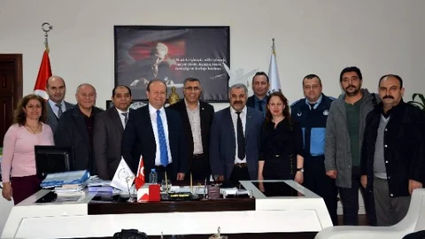 Başkan Özakcan ”Sendikalar Demokrasinin Vazgeçilmezlerindendir”