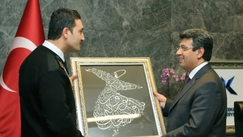 Hat Sanatına Yeni Bir Boyut Taşlı Hat Sanatı